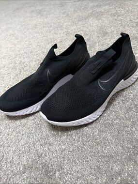 Nike Men's Black Knit Slip-On Sneakers with White Sole